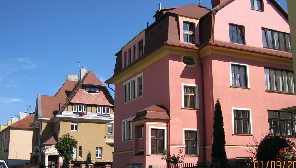 Villa Serena 카를로비바리 외부 사진