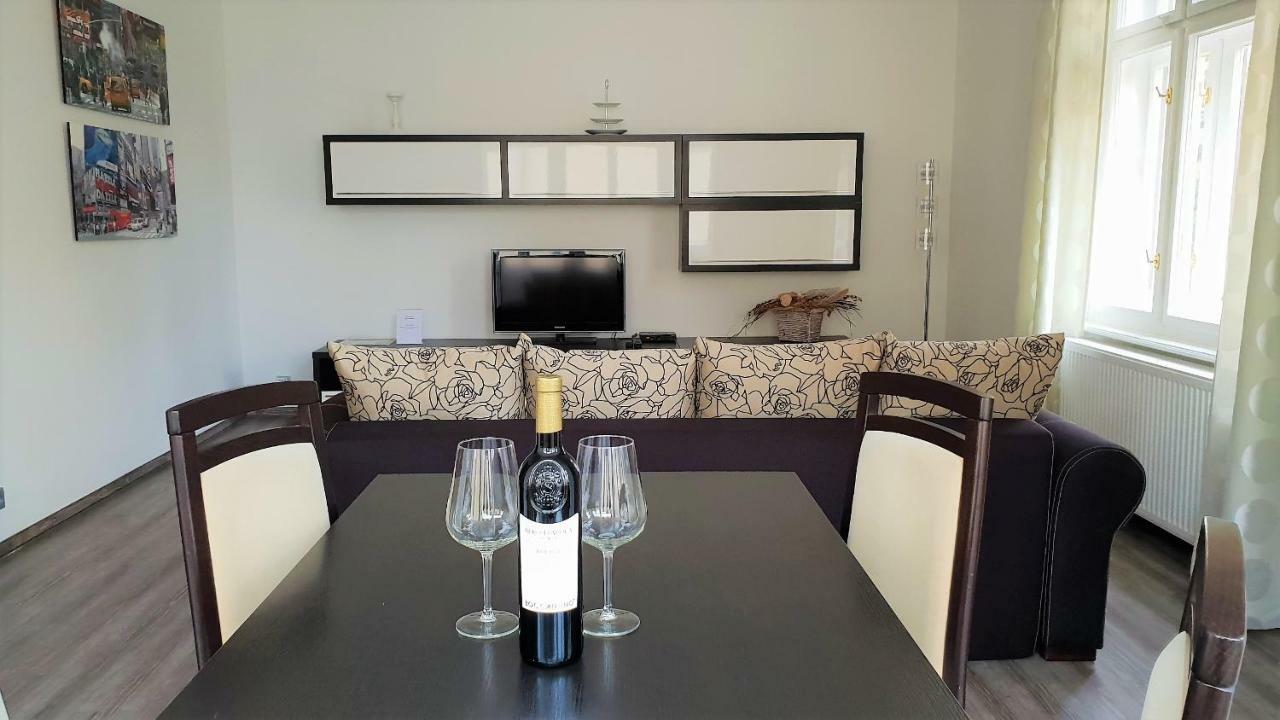 Villa Serena 카를로비바리 외부 사진